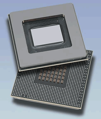《图三 由SCEI/Toshiba/IBM三巨头连手打造的CELL B.E处理器芯片》