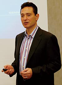 《图五 Gennum资深副总裁Martin Rofheart博士表示，至2010年时，全球将有超过3亿件的装置具备HDMI传输接口。》