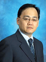 《圖六　Infineon科技入門級行動電話事業群副總裁暨總經理Tan Weng Kuan》
