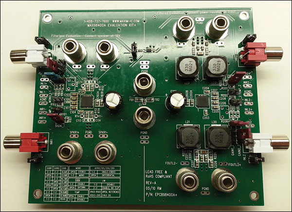 圖一 : 整個專案從MAX98400A開始。評估板上有兩個40W放大器，我計畫設計的音箱聲音會很響亮。