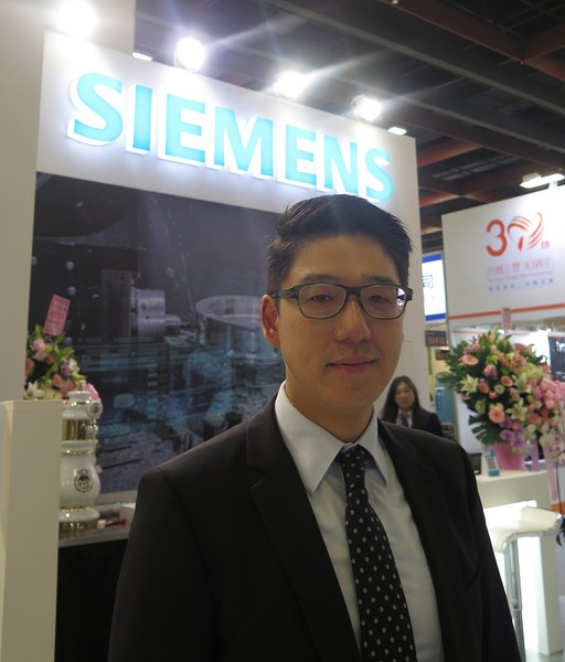 图一 : 台湾西门子总经理郑智峰表示，智慧机械更聚焦在机械产业上，对台湾的相关产业更有利。
