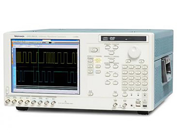 圖3 : 太克科技AWG5000任意波形產生器