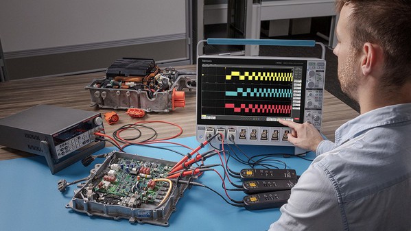 图一 : 混合讯号示波器可以提供测量类比和数位混合讯号的能力，有些还包括可在频域中进行射频测量的内建频谱分析仪。（source：tektronix.com）