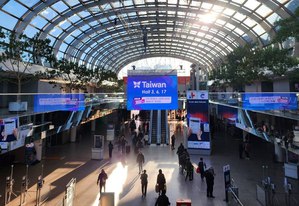 圖一 : 麗臺科技於德國MEDICA國際醫療展展示台灣首創的自律神經檢測、智慧病房系列、離院居家檢測方案以及抗老生技保健系列產品等多項服務。