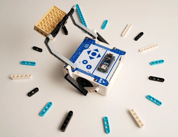 图四 : Arduino Alvik支援乐高Technic积木零件（图片来源：Arduino官网）