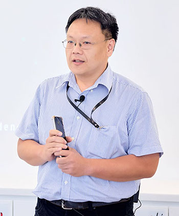 图二 :  Cadence应用工程处处长Kent Ho