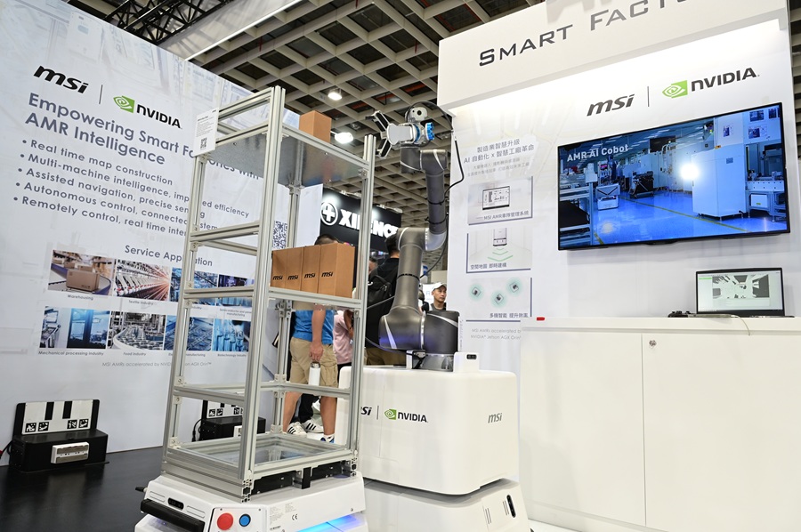 廣運、所羅門、達明機器人紛紛展出最新應用範例。