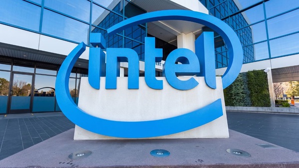 图一 :   英特尔下一代处理器Nova Lake将转回自家 Intel Foundry