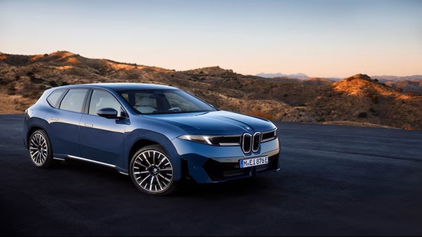 圖一 :   恩智浦Trimension超寬頻技術支援BMW集團數位鑰匙Plus與車內乘員偵測(BMW AG提供)