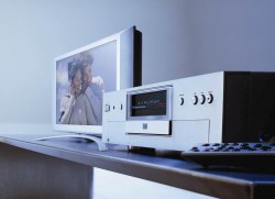 DVD视讯刻录机和硬盘机结合参考设计