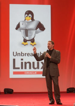 甲骨文执行长Larry Ellison宣布「坚不可摧Linux（Unbreakable Linux）计划」