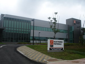 罗门哈斯CMP亚太制造技术中心是台湾半导体产业中第一座获颁绿建筑标章的厂房。
