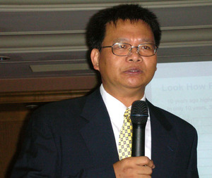 Seagate北亞區技術行銷經理朱秋男正在說明TB級硬碟解決方案。（Source：HDC） BigPic:500x422