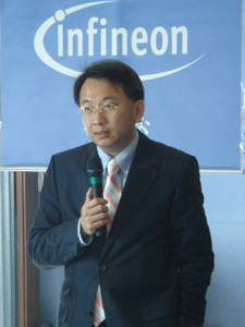 Infineon台湾区副总裁暨总经理尹怀鹿博士正在说明来年发展策略。（Source：HDC）