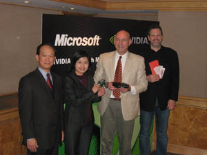 左起为微软OEM亚洲区资深副总黄子英、台湾微软前端平台事业部协理叶怡君、NVIDIA媒体与通讯处理器事业部总经理Drew Henry、NVIDIA笔记本电脑绘图处理器事业部总经理Rene Hass