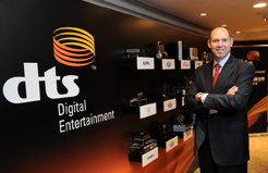 DTS总裁暨执行长Jon Kirchner首访台湾，期许DTS未来与合作伙伴共创全球顶级数字音效新纪元。