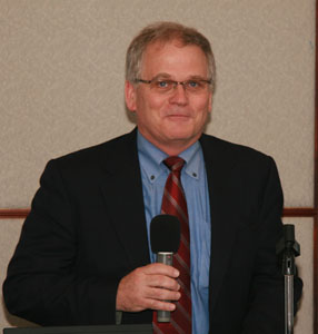 ARM行動運算部門總監Bob Morris樂觀其成電子書、smartbook和平板電腦多樣化的發展趨勢