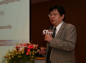 交通大學副校長林一平談出台灣4G網路遭逢的問題。 BigPic:309x226