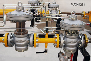 Maxim推出低噪声和自动归零技术的高压运算放大器