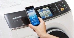 今年Panasonic与LG都发展出以手机NFC当沟通桥梁的智能家电。
