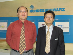 羅德史瓦茲全球專案客戶經理曹維陵(左)、應用工程支援經理林志龍 BigPic:350x263