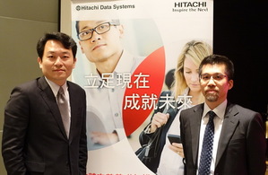 日立數據系統台灣區總經理 宋政勛先生(左)與台灣區技術經理 梁萬宇先生(右)
