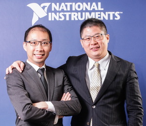 NI台灣區總經理林沛彥(右)、與時任NI大中華區行銷總經理郭皇志(左)