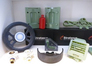 Stratasys提供许多制造业在传统CNC制程外的另一种快速原型制作选择(摄影／陈复霞)