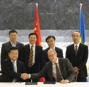 瑞萨与国能电动汽车签署战略合作协定，联合开发应用于中国新能源汽车市场的多种解决方案。