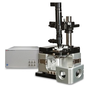 超高速扫描9500原子力显微镜为研究人员提供快速、易用、先进的成像技术，以因应严苛应用的要求。