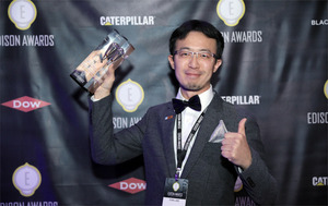 工研院綠能與環境研究所廖榮皇博士以「流體驅動緊急救難技術」勇奪今年擁有「創新界奧斯卡獎」美譽的愛迪生獎（Edison Awards）銀獎。