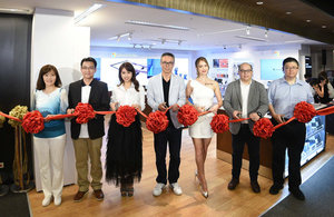 全球僅14家！台灣首間座落信義區 Microsoft Surface形象旗艦店正式開幕。