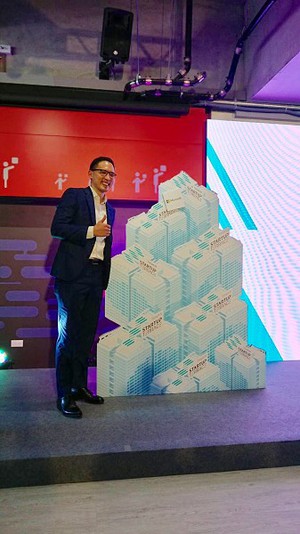 台灣微軟總經理孫基康表示，微軟加入經濟部成立的國際新創創業聚落，以微軟強大的雲端技術與平台，以及AI、大數據等資源，來協助新創團隊的整體實力提升。
