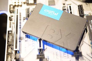 Crucial  BX500 SSD