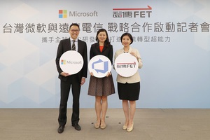 圖由左至右為台灣微軟總經理孫基康、微軟全球資深副總裁潘正磊、遠傳電信總經理井琪。