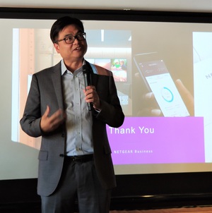 NETGEAR亞太區營銷副總裁曾憲陞先生（Simon Tsang）自香港風塵僕僕地趕到發表會場，他表示，NETGEAR的創新動能持續運用在從IT走向AV的市場佈局與技術研發，在ProAV市場上的新發展值得期待。（攝影／吳雅婷）