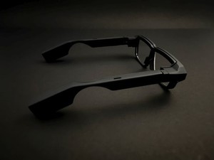 Focally 的 Universe AR 眼镜采用先进的 USound 音频技术、光学显示系统和硬体，可实现空间运算。（source：Focally）