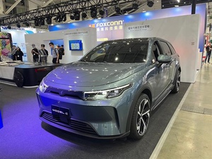 鸿华先进在2024 台北国际车用电子展所开发的MODEL C 。