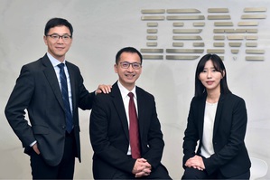 台灣 IBM 技術長莊士逸（中）