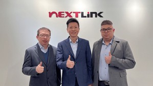 Nextlink 博弘雲端技術長宋青雲（左）、總經理何冠生（中）、維運服務處處長余俊宏（右）致力於打造亞洲頂尖團隊。