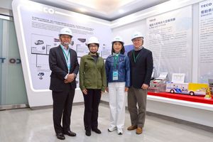 东元电动车迎接??总统萧美琴，叁访动力系统产线，