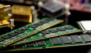 記憶體大廠併購擴產補缺口，估2027年供給量可望上修。