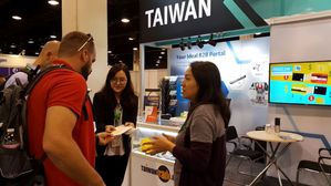 機械公會建請政府，仍應持續關注新台幣匯率與競爭對手國的升貶關係，才能真正維持台灣機械產品的出口競爭力不墜。