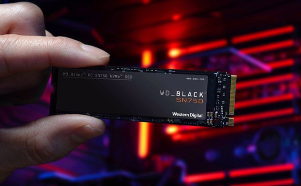 图三 : 电竞笔电兴起，搭载更先进的处理器与GPU，让PCIe介面的SSD蔚为风潮。图为Western Digital WD Black SN750 NVMe SSD。（source：Western Digital）