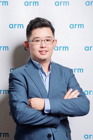圖一 : Arm首席應用工程師沈綸銘