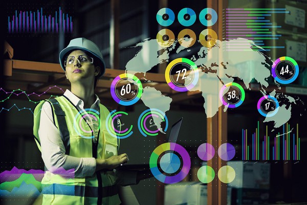 圖7 : 越來越多的工廠營運看板與KPI看板都採用數位IIoT連線螢幕，傳達與各個工作單元及整體工廠績效有關的訊息。（source：Getty Images）