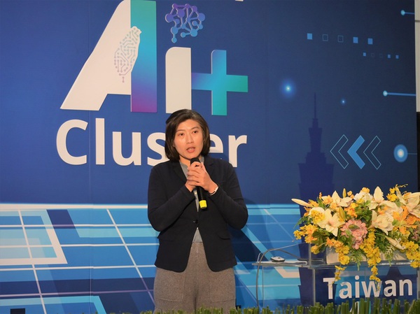圖三 : 台灣庫卡公司行銷經理黃君穎