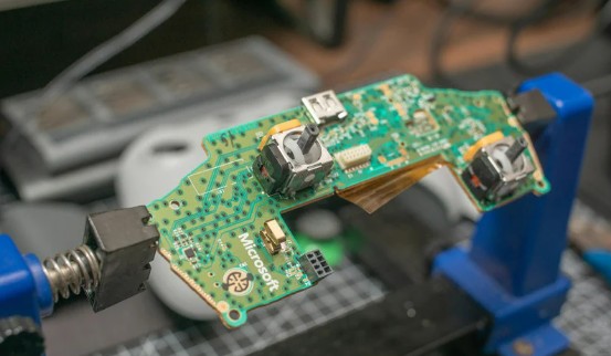 圖一 : 在AI時代，PCB產業迎來一場全面性的技術革命與材料演進。