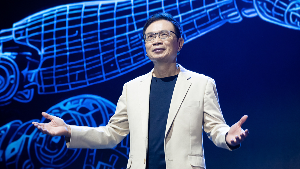 圖一 :   外貿協會黃志芳董事長