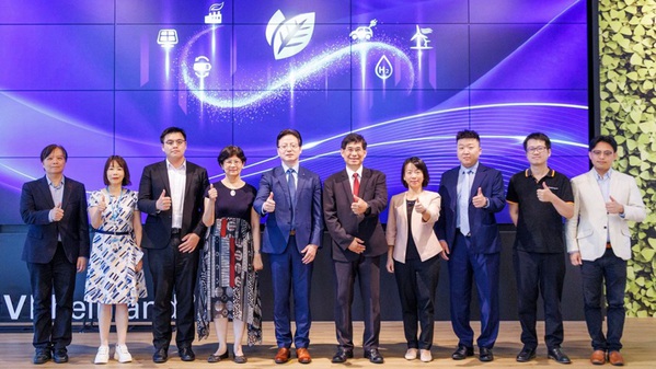 圖一 :   德國萊因與台澳專家探討燃料電池發展